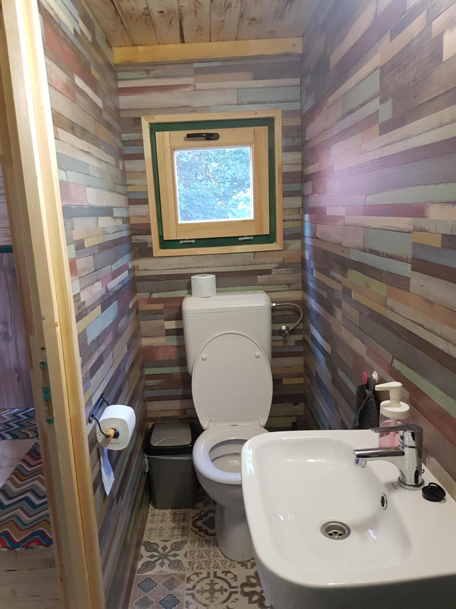 Mandel Fahazak Hotel Paloznak Bilik gambar