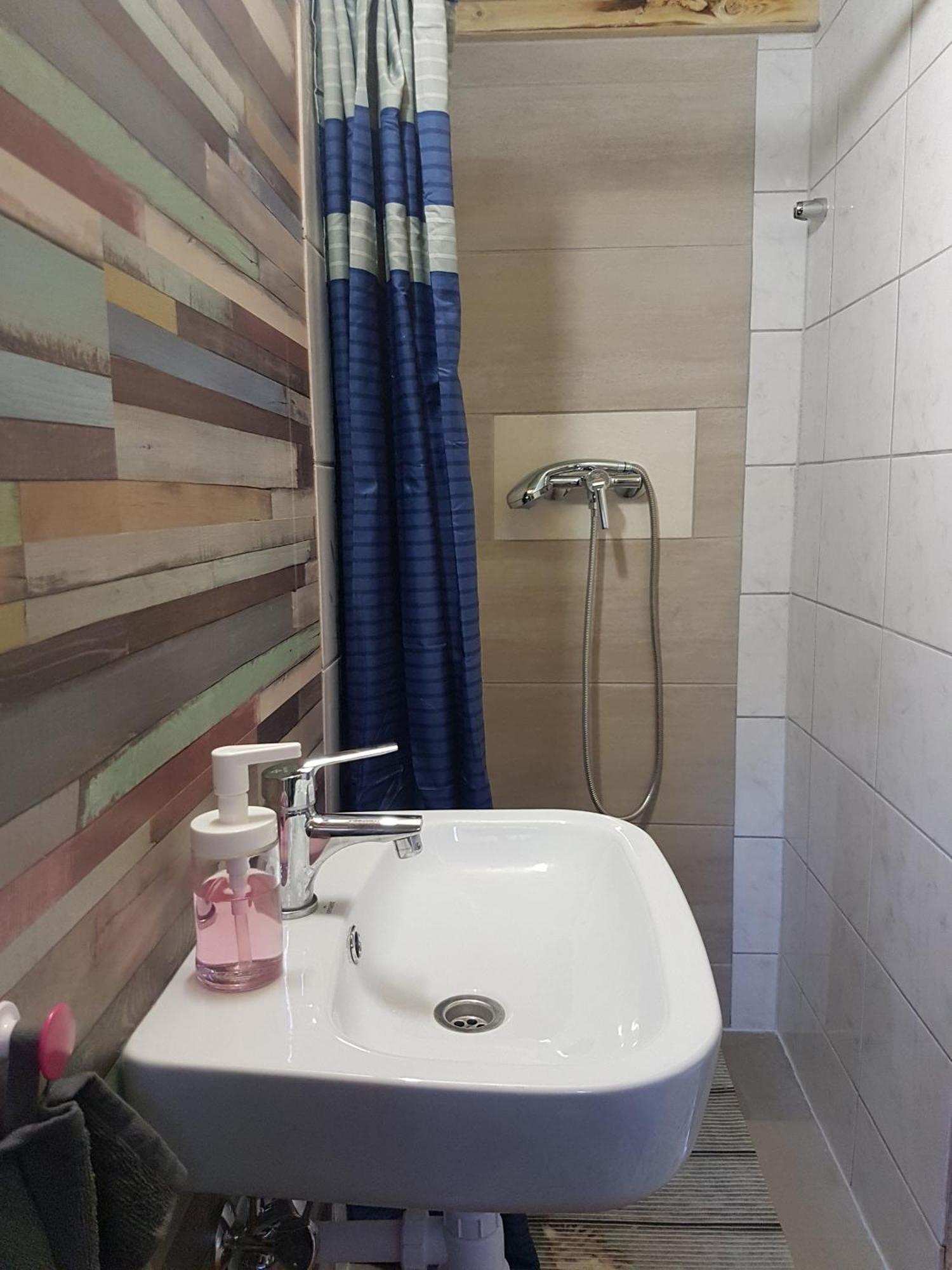 Mandel Fahazak Hotel Paloznak Bilik gambar